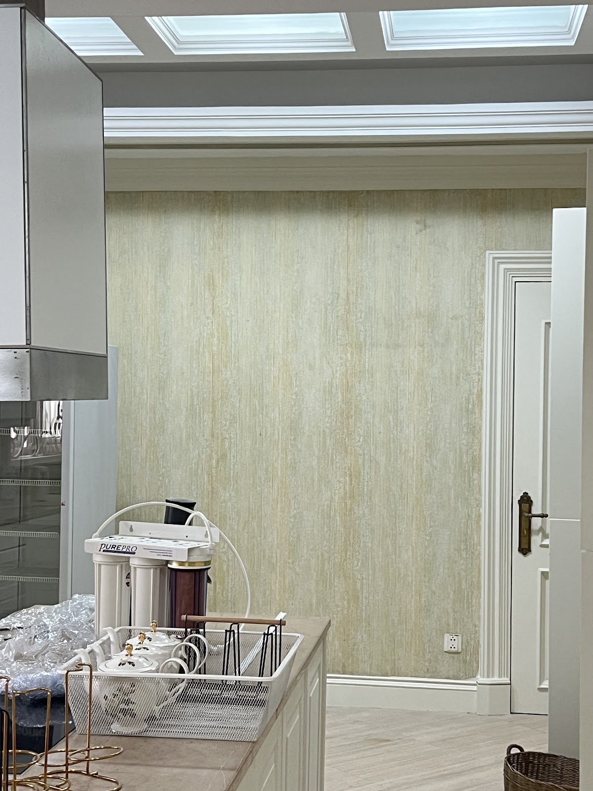 Kitchen & Dining Accent Wall